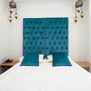 Alf Hotel